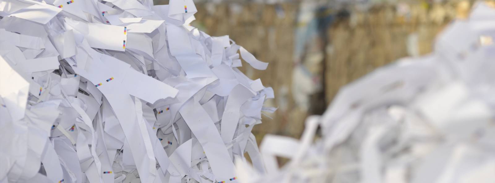 Destruction d'archives administratives et personnelles confidentielles dans les Bouches du Rhône